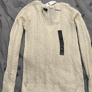 NEW Banana Republic Holiday Shimmery Champagne & Gold Cable Knit V Neck Sweater